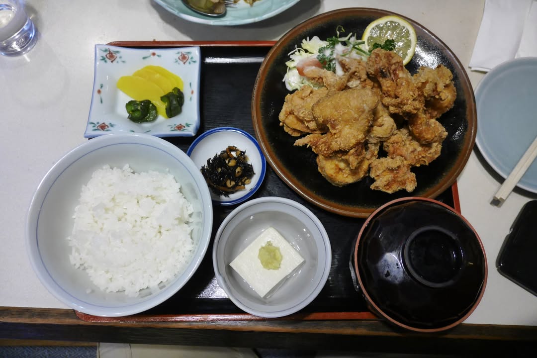 星野界川治：荒郊野外的家庭料理