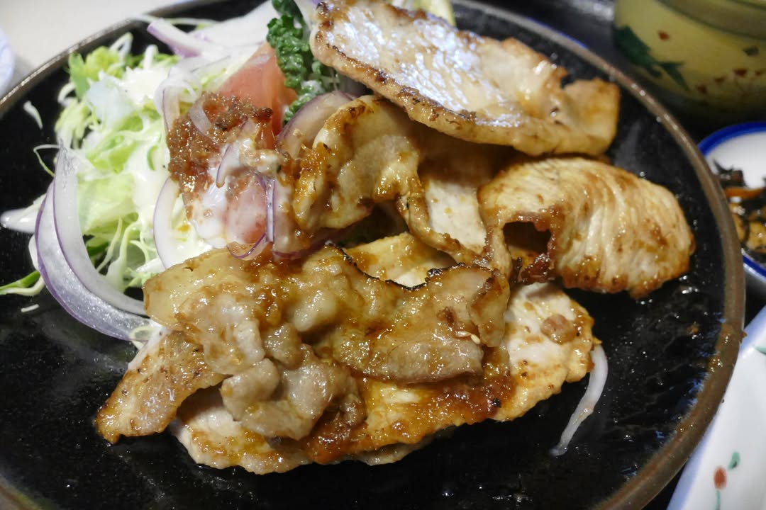 星野界川治：荒郊野外的家庭料理