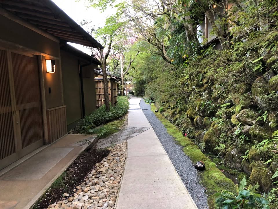 虹夕諾雅京都：Reception、迎賓船、環境